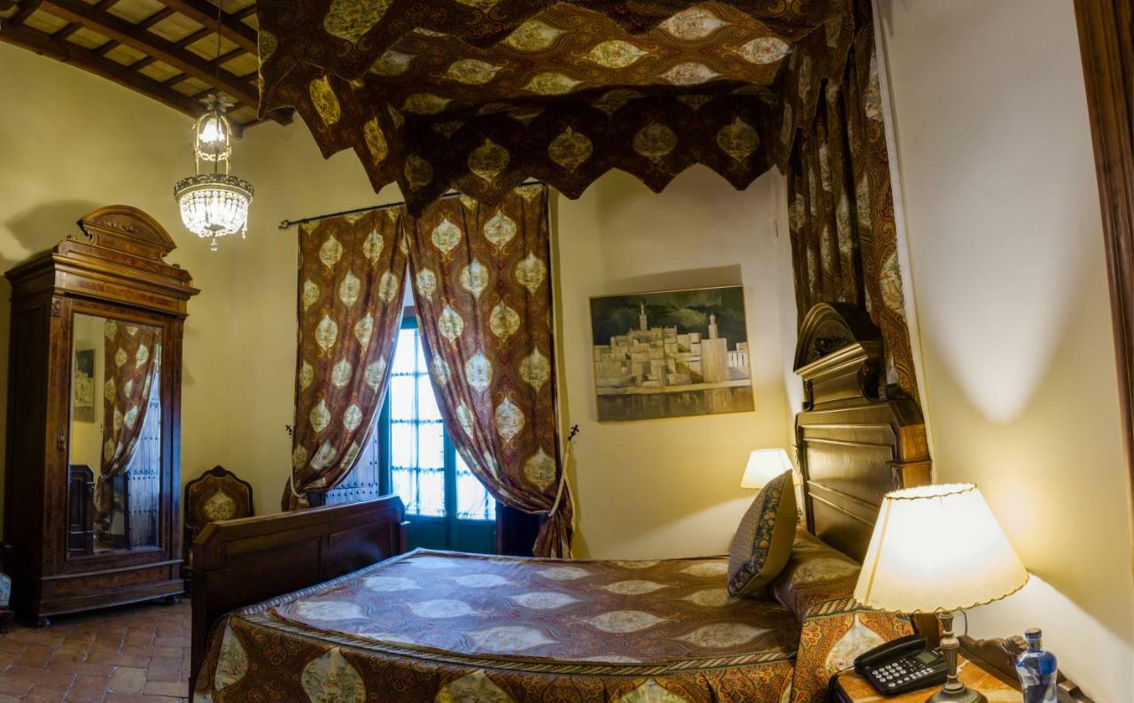 Granados Palacio Boutique Hotel Ecija Exterior photo