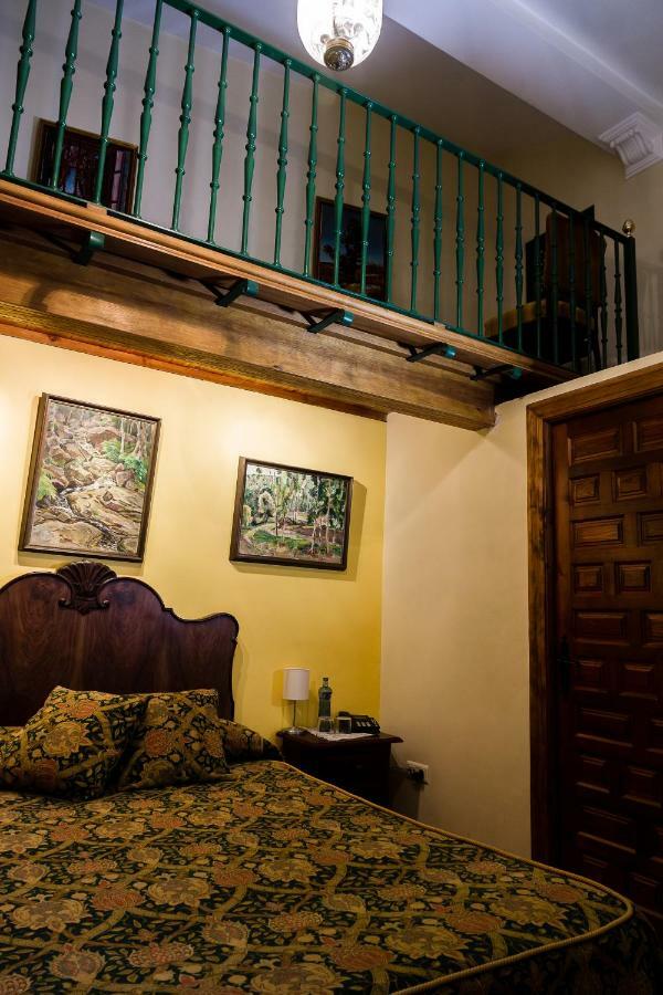 Granados Palacio Boutique Hotel Ecija Exterior photo